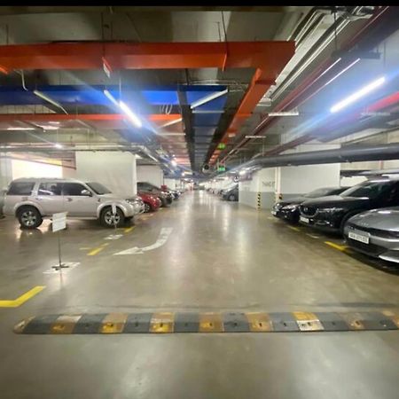 Zo Apartment Rivergate Center Хошимин Екстериор снимка