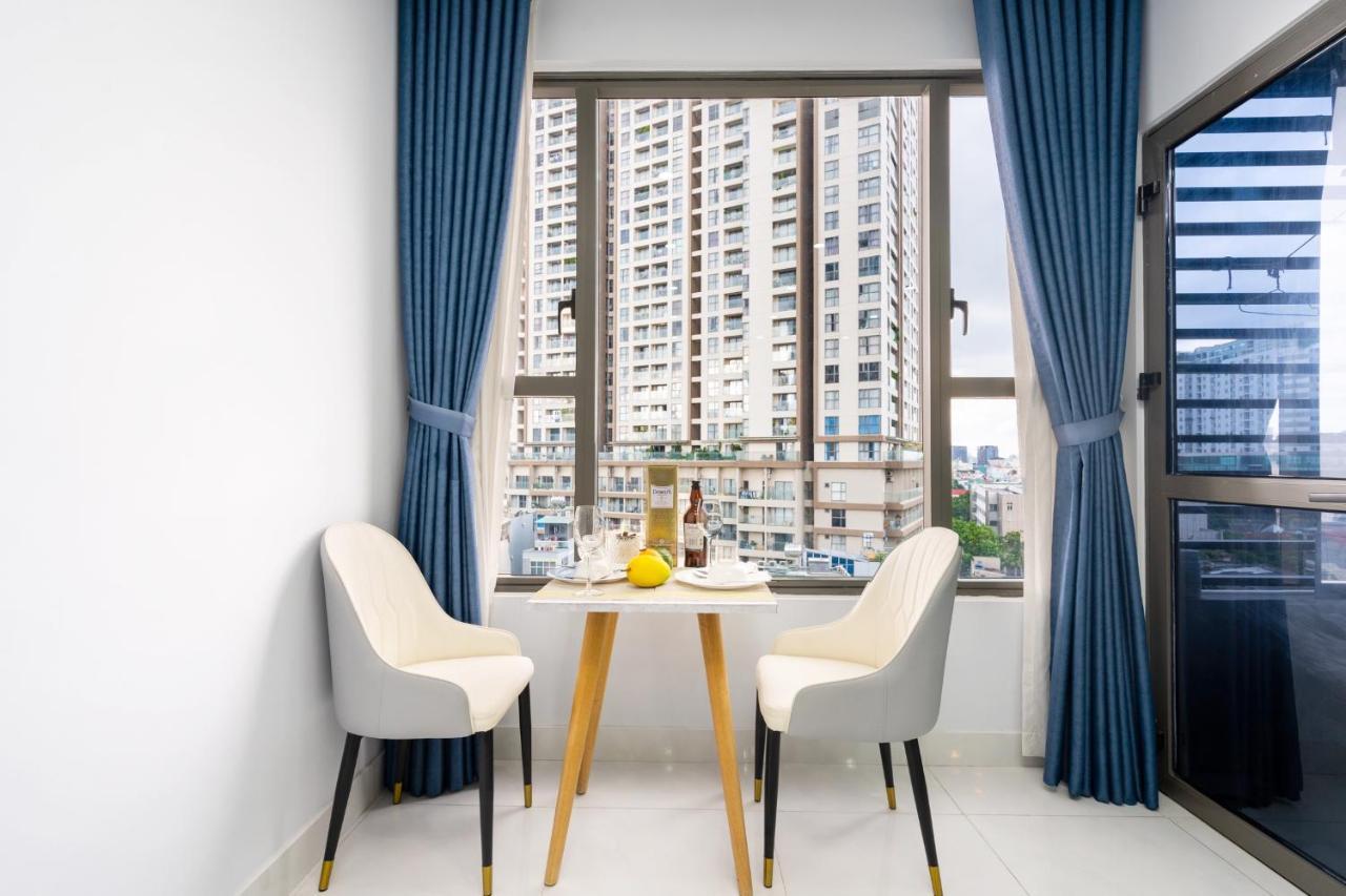 Zo Apartment Rivergate Center Хошимин Екстериор снимка